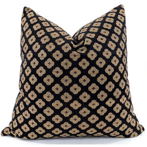 REMBRANDT CUSHION COVER-CYMBAL BLACK & GOLD