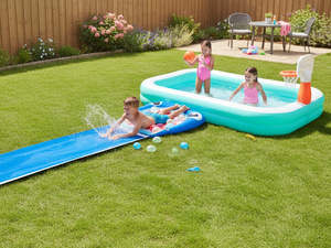 Bestway: Bestway Dunk n'Splash Family Pool + ZURU Shark Slide with 3-Pack Bunch Balloons