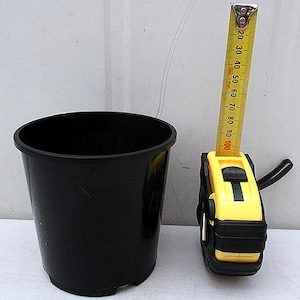 10cm 750ml Black Round Plastic Pot