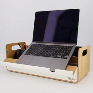 Frontpage: Gustav Original XL Desk Organizer & Laptop Stand Oak/White
