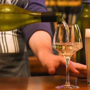 Wines: White Wine Mixed Pack (6 or 12 Pack)