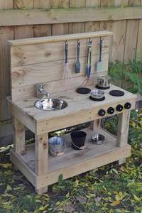 Sports Outdoors: Mud Kitchen - Medium