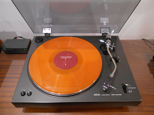 Akai AP-001 Belt Drive turntable plus Extras Turntable Guy