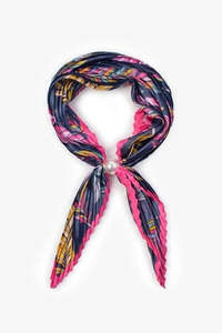 Pleated Pearl Fasten Neck Tie | Feathers