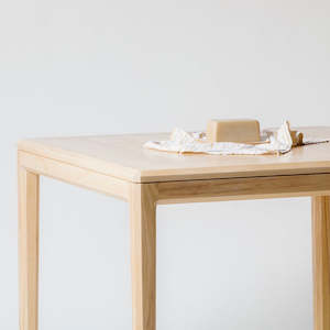 Furniture: lowercase. Facet Mini