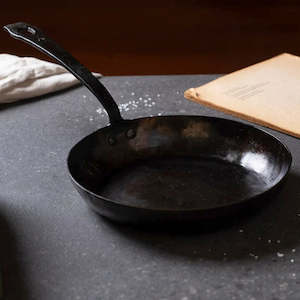 The Solo Blacksmith: The Solo Blacksmith. Medium Skillet