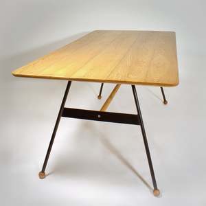 Studio Rene Jansen. Ahipara Tubular Dining Table