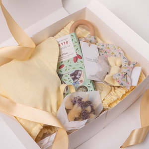 Celebration: Buttercup - New Baby Gift Box