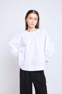 Made In Te Whanganui A Tara: Lay up top - White