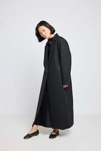 Going The Distance: Challenge Accepted coat - Black