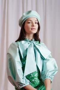 Last Chance: I think I love her beret