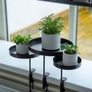 Cover Pots: Windowsill Clamp