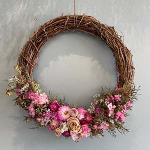 Dried Flowers: Daisy Dried Flower Wreath