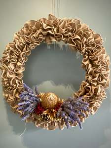 Christmas: Burlap Wreath (Christmas)