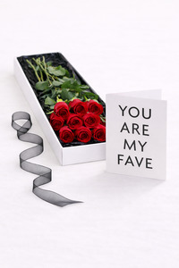 Valentines Day: Boxed Red Roses