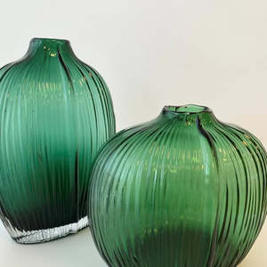 Gifts: Shoulder Vase