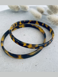 Bracelets: Fruit Based Bangle – Dark Tortoiseshell