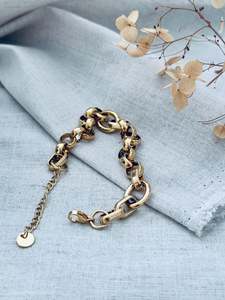 Bracelets: Rolled link bracelet