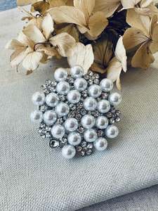 Equestrian: Pearl cluster stock pin brooch