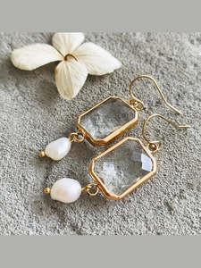 Dear August Bulb Earrings