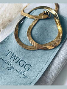 Gold Necklaces: Snake Chain Necklace