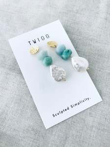 Pearl Earrings: Ionian pearl stud