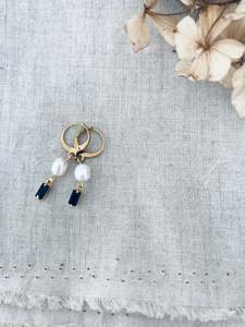 Pearl Earrings: Sydney pearl droplets