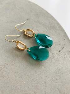 Luxe Earrings: Emerald Austrian Crystal Earrings