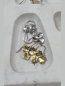 Casted three petal earrings