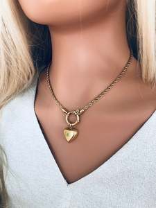 Capsule Edit: Twisted Heart Necklace