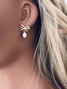 Gift Fair 25 Releases: Bow Pearl Studs