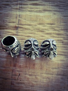 Dreadlock Decoration: Ooga booga bead