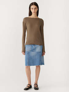 Bassike: Bassike Boatneck Superfine L/S T-Shirt Taupe Brown