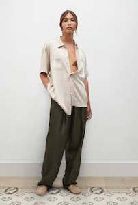 Silk Laundry: Silk Laundry Short Sleeve Boyfriend Shirt Hazelnut