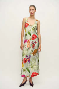 Silk Laundry Scoop Neck Dress Wonderland