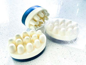 Bee: BeeKind 3 in 1 Soap Bar