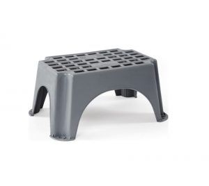 Exterior: Plastic Single Step Grey