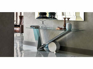 Consoles 1: VALENTINOX