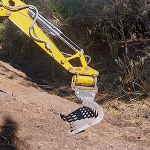 Excavator Attachments: Root Rake for Hire - Ultraquip Hire NZ