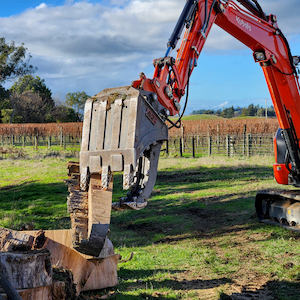 Excavator Attachments: Grab Bucket for Hire - Ultraquip Hire NZ