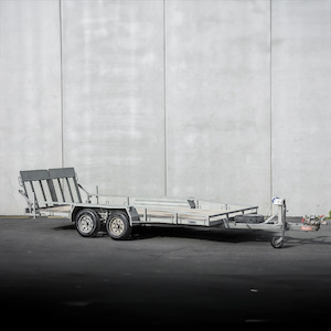 Car Transporter: 4.3m x 1.95m - Ultraquip Hire, Blenheim, NZ