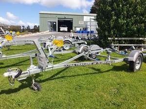 Model 380 Heavy Duty Boat Trailer