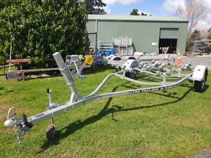 Single Axle Boat Trailers: Model 505 Super Heavy Duty Boat Trailer
