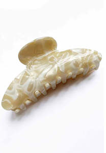 Buttermilk Accessories Elle Jumbo Clip Sand