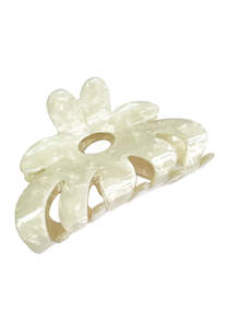 Buttermilk Accessories Rebekah Clip Classic Pearl