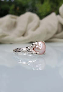 Mothmade Jewels Peach Juice Ring II