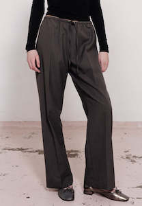Sister Studios: Sister Studios Relaxed Drawstring Pant Charcoal
