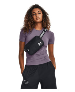Girls: UA Essential Waist Bag Crossbody