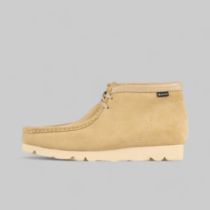 Men: Wallabee Boot GORE-TEX - Maple Suede