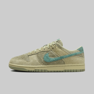 Womens Dunk Low Safari Prm: W's Dunk Low "Olive Aura"